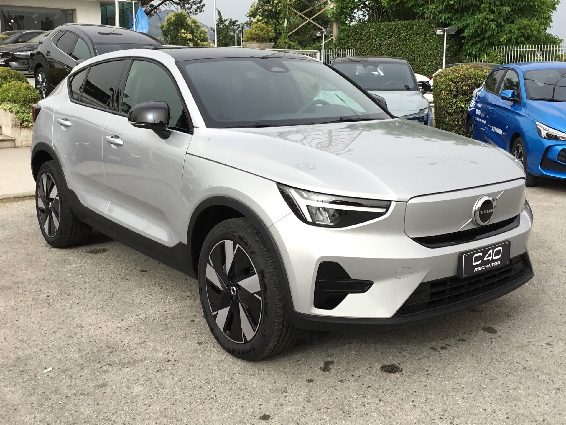 VOLVO C40